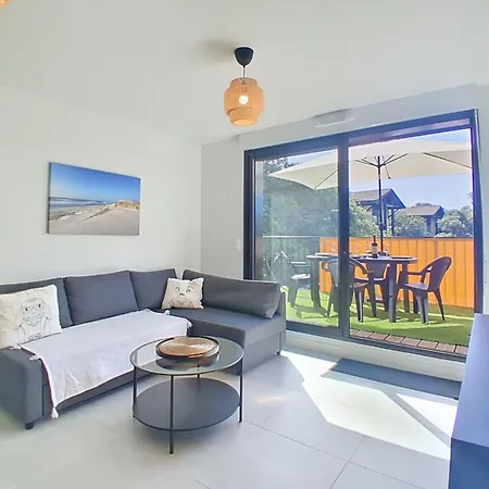 Residences Du Lac-4 By Interhome شقة